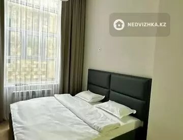 3-комнатная квартира, этаж 1 из 22, 120 м², на длительный срок