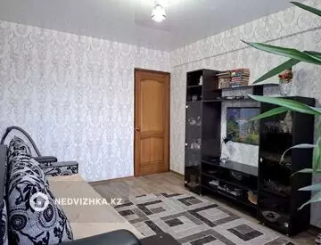 2-комнатная квартира, этаж 3 из 5, 51 м²