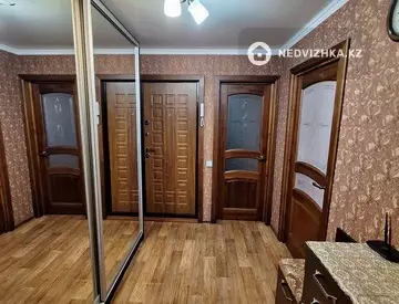 3-комнатная квартира, этаж 1 из 10, 69 м²