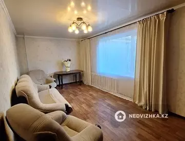 3-комнатная квартира, этаж 1 из 10, 69 м²