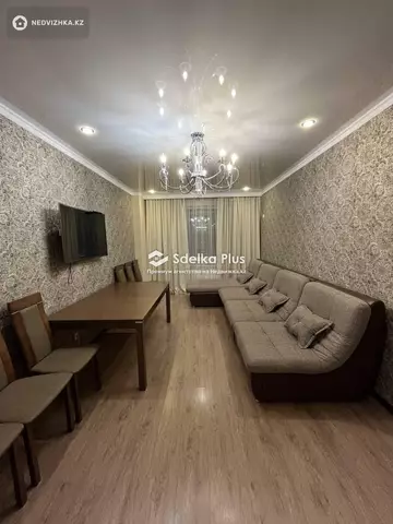 3-комнатная квартира, этаж 8 из 9, 90 м²