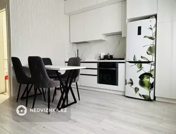 1-комнатная квартира, этаж 10 из 10, 46 м²
