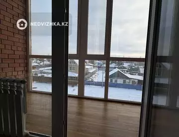 1-комнатная квартира, этаж 3 из 5, 37 м²