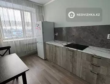 1-комнатная квартира, этаж 3 из 5, 37 м²