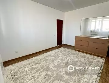 3-комнатная квартира, этаж 3 из 3, 100 м²