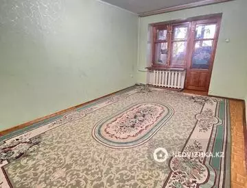 3-комнатная квартира, этаж 3 из 5, 58 м²