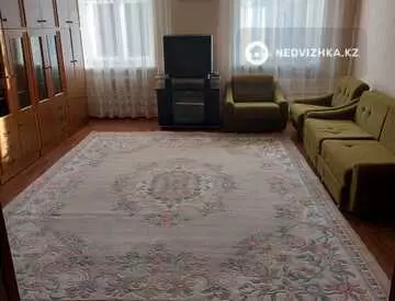 2-комнатная квартира, этаж 2 из 4, 65 м², На длительный срок