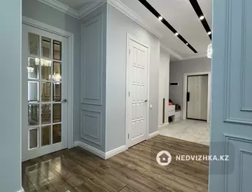 4-комнатная квартира, этаж 11 из 14, 169 м²