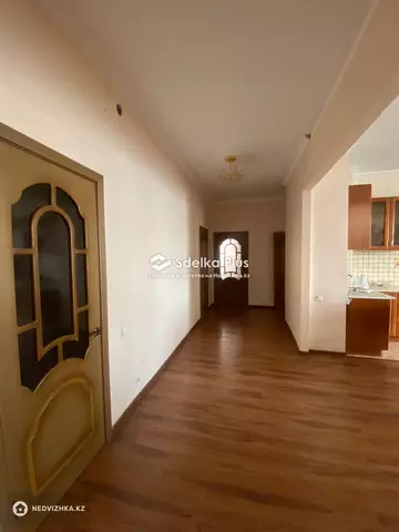 3-комнатная квартира, этаж 2 из 22, 127 м²