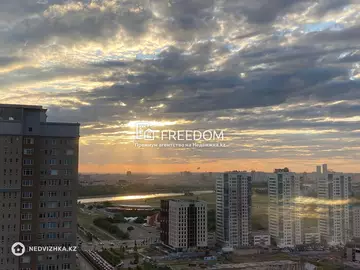 5-комнатная квартира, этаж 24 из 26, 246 м²