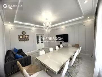 4-комнатная квартира, этаж 6 из 7, 150 м²