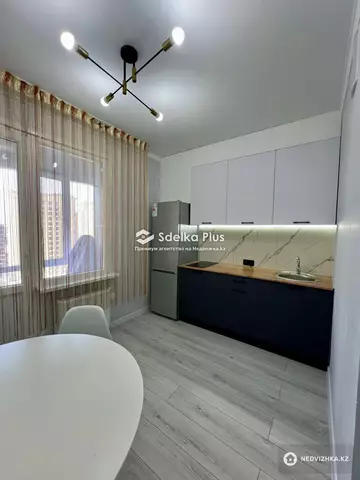 1-комнатная квартира, этаж 14 из 14, 41 м²