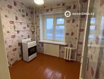 1-комнатная квартира, этаж 3 из 5, 32 м²