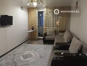 2-комнатная квартира, этаж 4 из 5, 45 м²