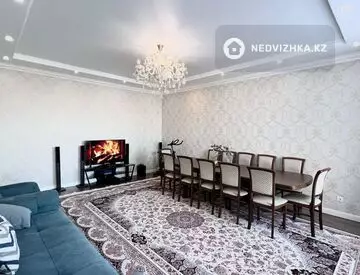 3-комнатная квартира, этаж 8 из 10, 95 м²