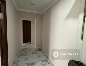 3-комнатная квартира, этаж 1 из 10, 67 м²