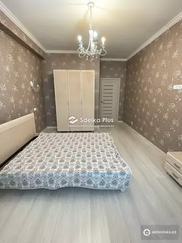 2-комнатная квартира, этаж 4 из 10, 73 м²