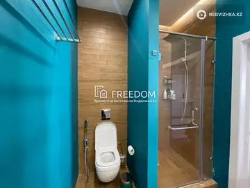 4-комнатная квартира, этаж 3 из 5, 1 400 м²