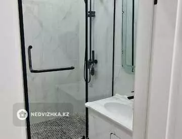 2-комнатная квартира, этаж 5 из 20, 64 м²