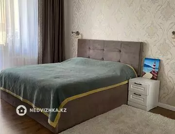 4-комнатная квартира, этаж 6 из 12, 96 м²