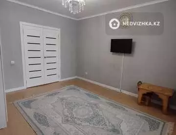 2-комнатная квартира, этаж 1 из 11, 50 м²