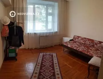 4-комнатная квартира, этаж 4 из 5, 120 м²