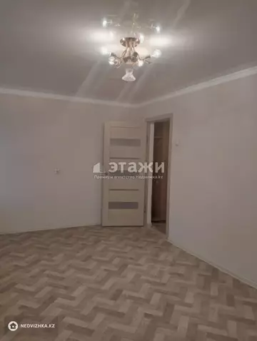 2-комнатная квартира, этаж 3 из 4, 49 м²