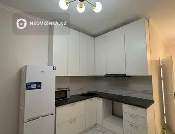 1-комнатная квартира, этаж 9 из 12, 47 м²