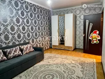 1-комнатная квартира, этаж 7 из 8, 38 м²