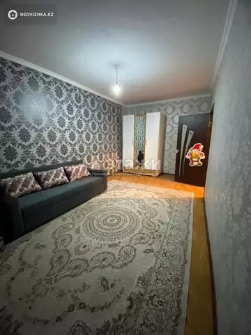 1-комнатная квартира, этаж 7 из 8, 38 м²