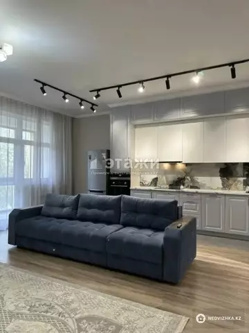 2-комнатная квартира, этаж 2 из 13, 74 м²