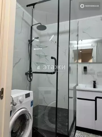 2-комнатная квартира, этаж 2 из 13, 74 м²