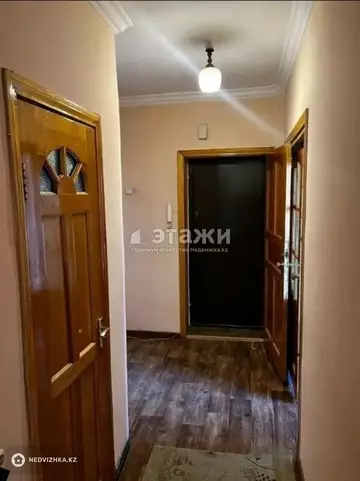 3-комнатная квартира, этаж 9 из 12, 68 м²
