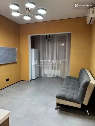 2-комнатная квартира, этаж 18 из 20, 45 м², на длительный срок