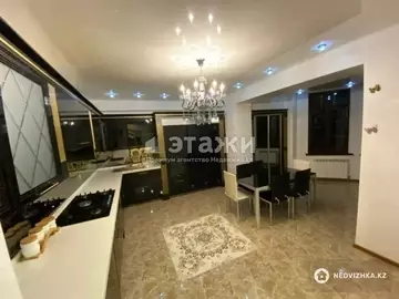 420 м², 8-комнатная квартира, этаж 3 из 4, 420 м², на длительный срок, изображение - 0