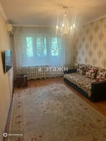 2-комнатная квартира, этаж 4 из 5, 45 м², на длительный срок