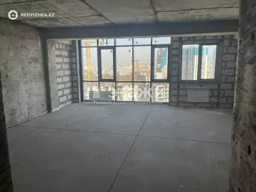 3-комнатная квартира, этаж 13 из 13, 101 м²