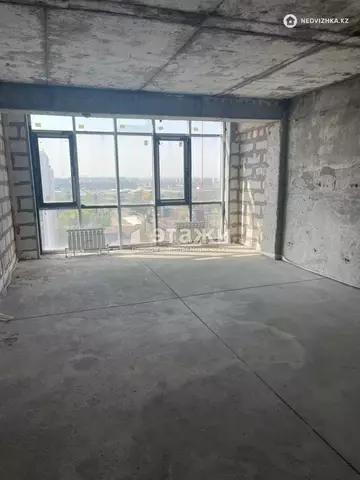 3-комнатная квартира, этаж 13 из 13, 101 м²