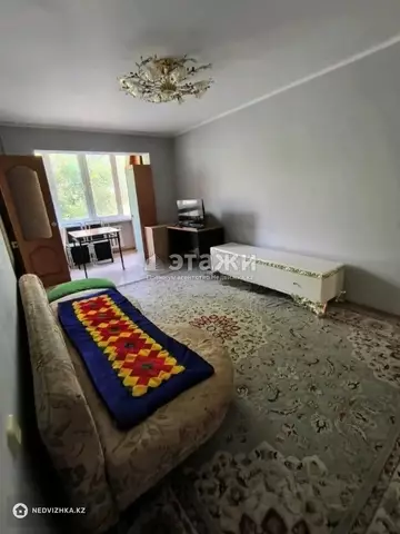 3-комнатная квартира, этаж 4 из 5, 70 м²