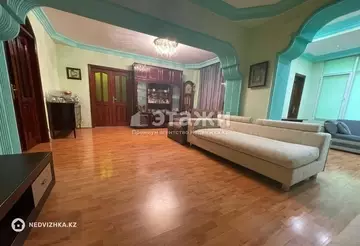 3-комнатная квартира, этаж 1 из 5, 126 м²