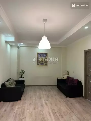 3-комнатная квартира, этаж 2 из 18, 80 м²