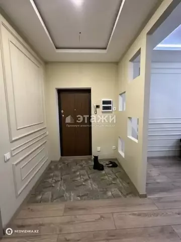 2-комнатная квартира, этаж 3 из 16, 80 м²