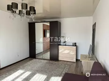 1-комнатная квартира, этаж 8 из 10, 53 м²