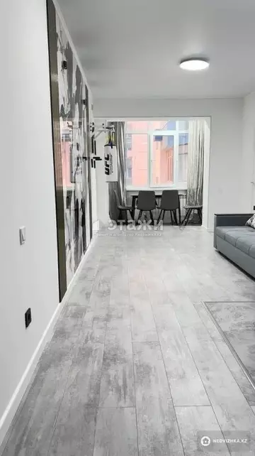 2-комнатная квартира, этаж 8 из 10, 44 м²