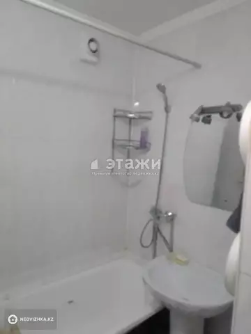 2-комнатная квартира, этаж 4 из 4, 48 м²