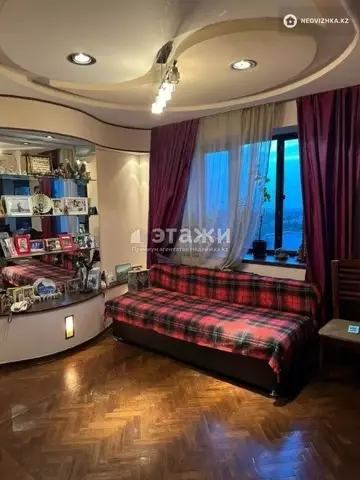 3-комнатная квартира, этаж 8 из 9, 75 м²