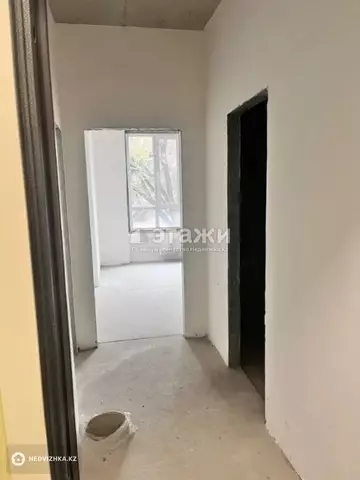 1-комнатная квартира, этаж 2 из 12, 40 м²