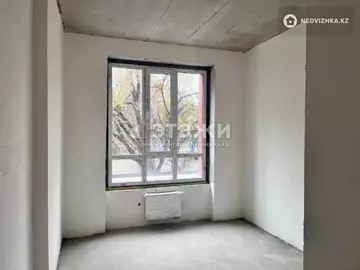 1-комнатная квартира, этаж 2 из 12, 40 м²