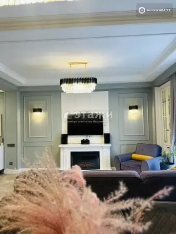 3-комнатная квартира, этаж 3 из 3, 90 м²