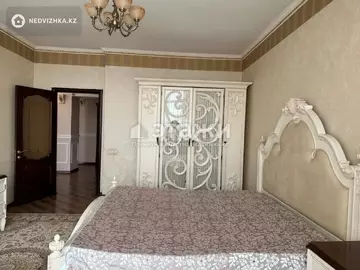 3-комнатная квартира, этаж 7 из 12, 117 м²